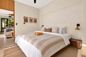 Stylish 2BR Villa with Private Pool in Kedungu