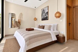 Stylish 2BR Villa with Private Pool in Kedungu