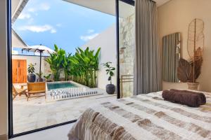 Stylish 2BR Villa with Private Pool in Kedungu