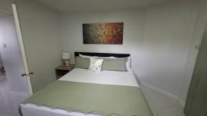 Beach One Bedroom 2