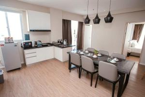 Aru Suites KK
