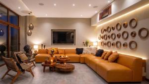 Luxury 6BR Canggu 400m to Finns beach