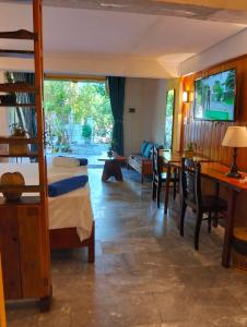 Cozy Private Garden Bungalow