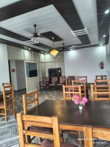 Maa Kokila Guest House and Restaurant