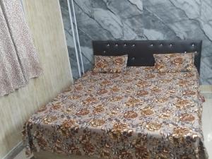 resort adarsh inn