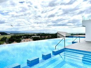 Aru Suites KK