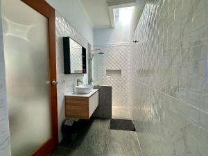 Lian Home