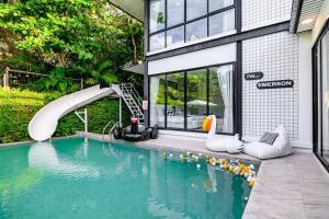Emerson Pool Villa