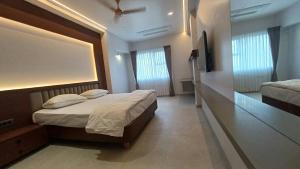Prashanth Delux Hotel