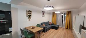 Urbis l City of Mara - private parking and AC