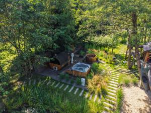 Domki i Glamping Nałęczów - Pod Łysą Górą
