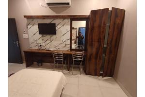 FabHotel Novellea
