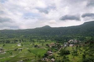 SaffronStays Inverlochy 3-BR Parsi-style villa with indoor games, bonfire & views near Lonavala