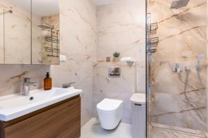 Szczecin Bronowicka Modern Studio by BookingHost