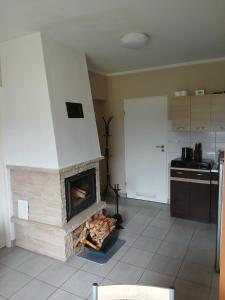 Tęczowe Wzgórze Bieszczady 887 - 507 - 298