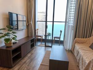 Luxury Apartment in a 5 Star Building - City Center - Free Pool & Gym