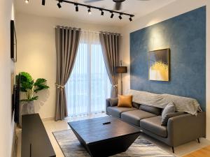 Continew by Plush Services