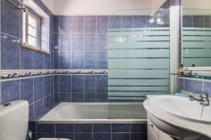Alcaria Pool House By TripAlg