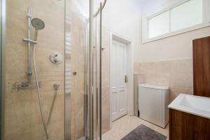 Poznańska City Center Soul Apartment by BookingHost
