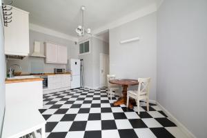 Poznańska City Center Soul Apartment by BookingHost