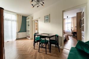 Waryńskiego Harmony Apartment by BookingHost