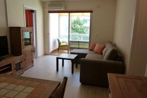 mucahome2 - piscina - playa a 200m