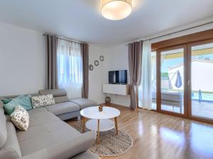 Holiday Home Matis by Interhome