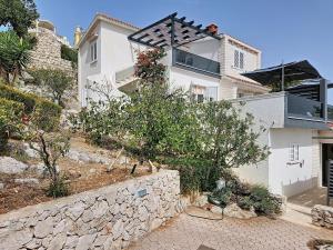 Apartment By the sea-3 by Interhome