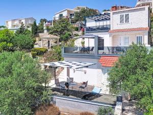 Apartment By the sea-3 by Interhome