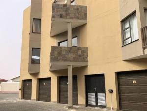 Silver Dunes 103