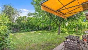 The Sunny-Side Garden Escape