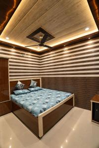 Guest Room Retreat in Kud, Patnitop with Mountain Views