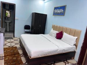 Dharohar hotel railway road