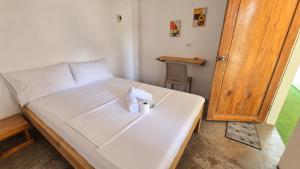 Camotes Hostel Resort Fan Rooms