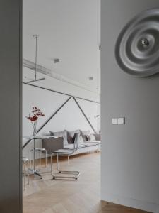One of One, River & Old Town Views - Charming Retreat by Innorental