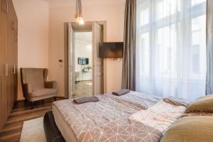 Spacious 3BR by Fashion Street