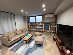 ゆったり過ごせる70平米の1LDK Kakurega Residence
