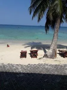 Senja Bay Resort - Kampong Pasir Panjang