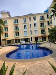 THE AQUA LOUNGE 2BHK SERVICE APARTMENt