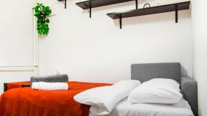 Red Black White Apartment