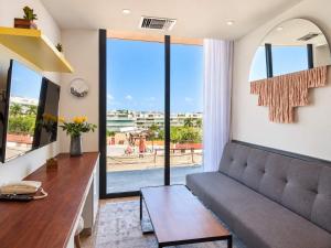 1BR 1BA in Singular Joy, best location in town