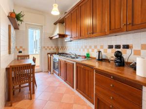 Spacious apartment for 5 - San Pietro Station