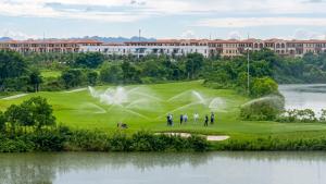 Aurion Homestay - Câu cá, View sân Golf và View trực diện pháo hoa Quảng trường - Golf course view & European Square fireworks view
