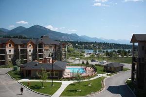 Lake Windermere Pointe Pet-friendly by StayIn