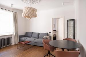 Embassy Area, Quiet Location, Cable TV - by Innorental