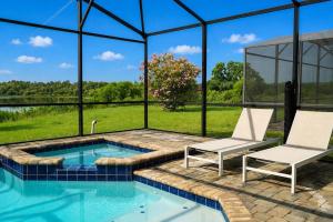 6BR Lake View Villa Private Pool Near Legoland