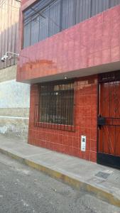 Casa céntrica a dos cuadras de la avenida Bolognesi y a media cuadra de la avenida Pinto