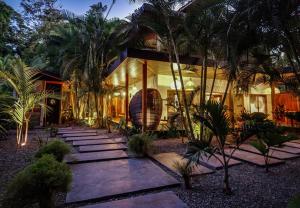 Luxurious Beachfront Villa with Private Pool in Punta Uva