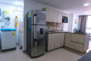 604-Modern Apt Parque Sabaneta 3BD-Rooftop Jacuzzi