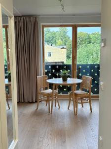 No 63 Residence with garden and private parking